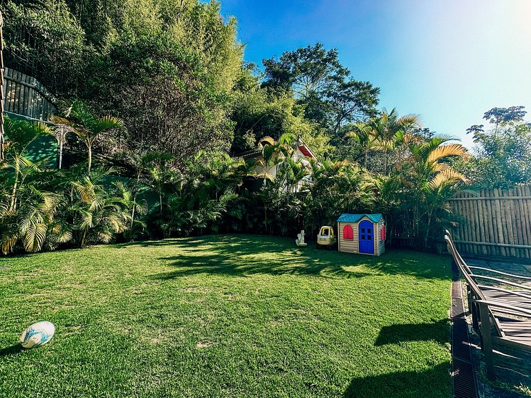 Rio Habitat Corrêas Casa com 7 Suítes