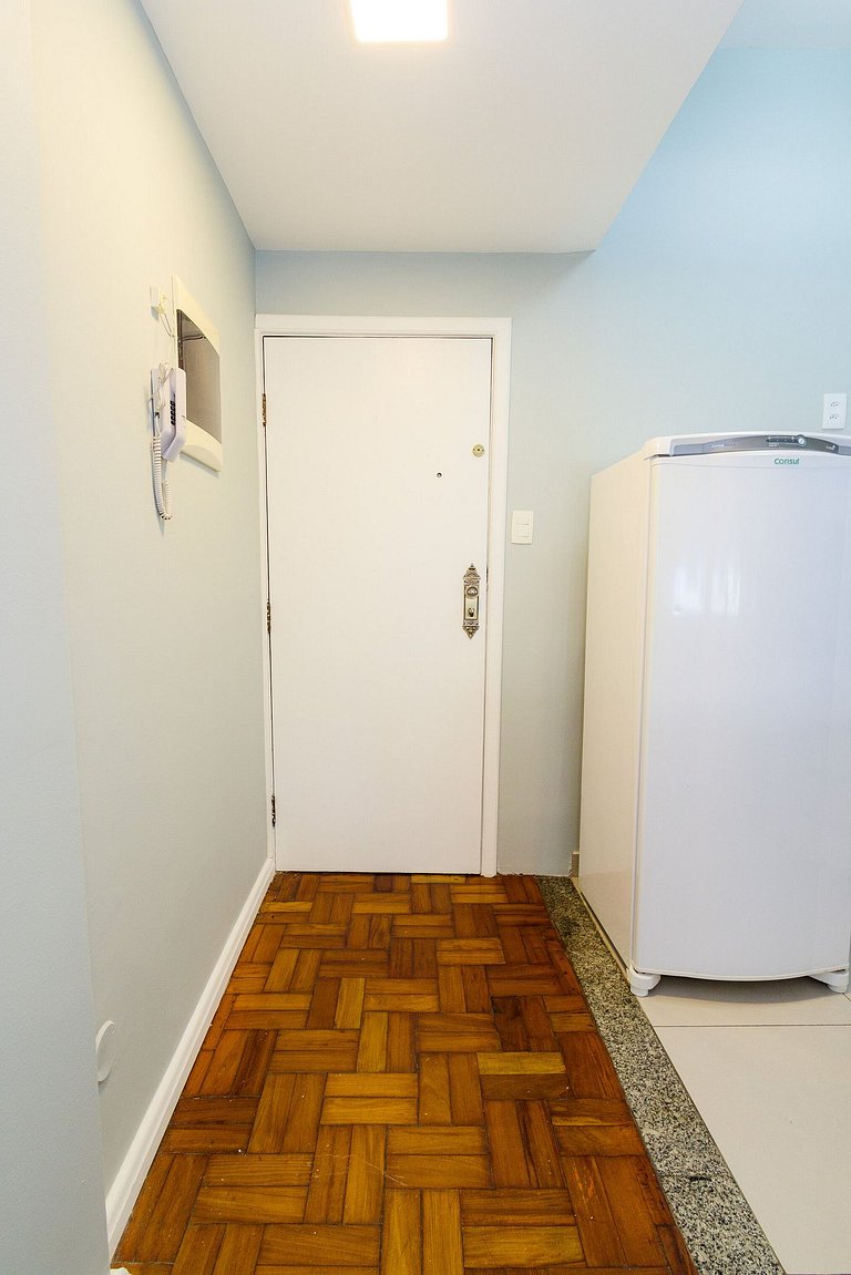 Rio Habitat Almirante 905 1min to Copacabana Beach