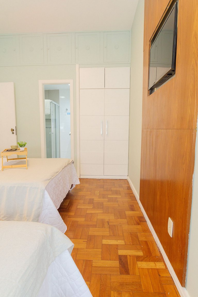 Rio Habitat Almirante 905 1min to Copacabana Beach