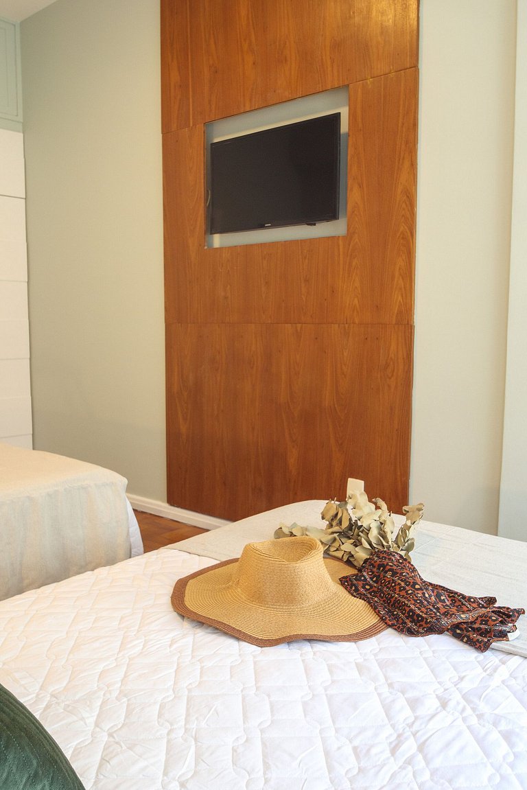 Rio Habitat Almirante 905 1min to Copacabana Beach