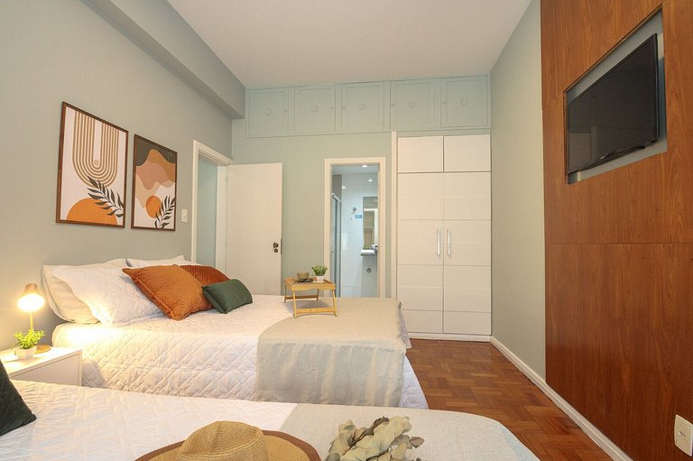 Rio Habitat Almirante 905 1min to Copacabana Beach