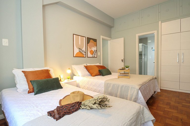 Rio Habitat Almirante 905 1min to Copacabana Beach