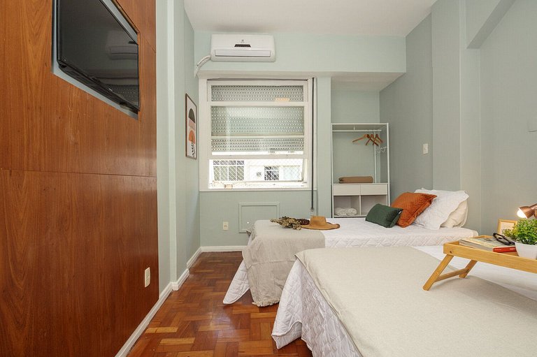 Rio Habitat Almirante 905 1min to Copacabana Beach