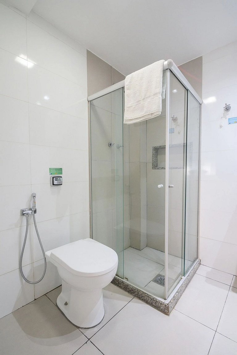 Rio Habitat Almirante 905 1min to Copacabana Beach