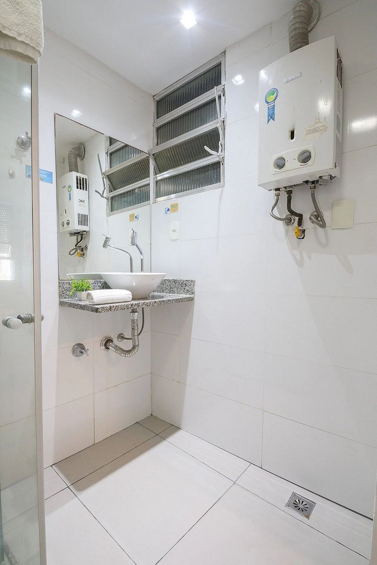 Rio Habitat Almirante 905 1min to Copacabana Beach