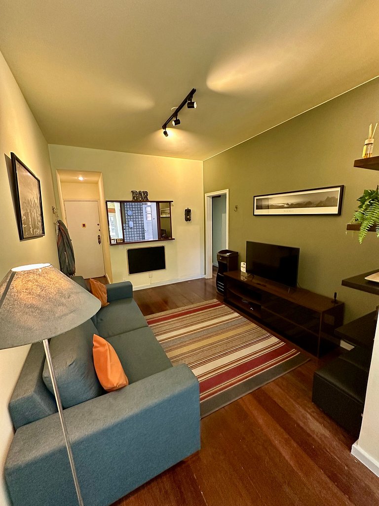 Rio Habitat Copacabana 2BR 5m Beach 1m Metro