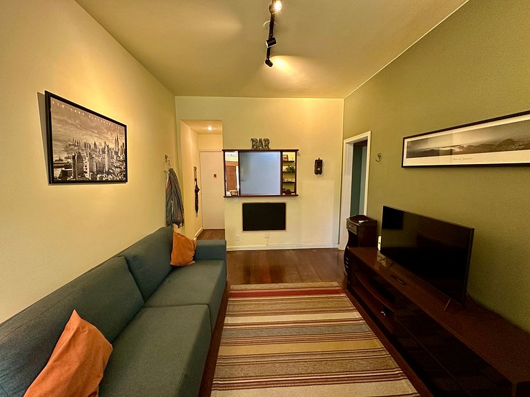 Rio Habitat Copacabana 2BR 5m Beach 1m Metro