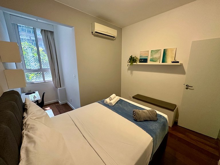 Rio Habitat Copacabana 2BR 5m Beach 1m Metro