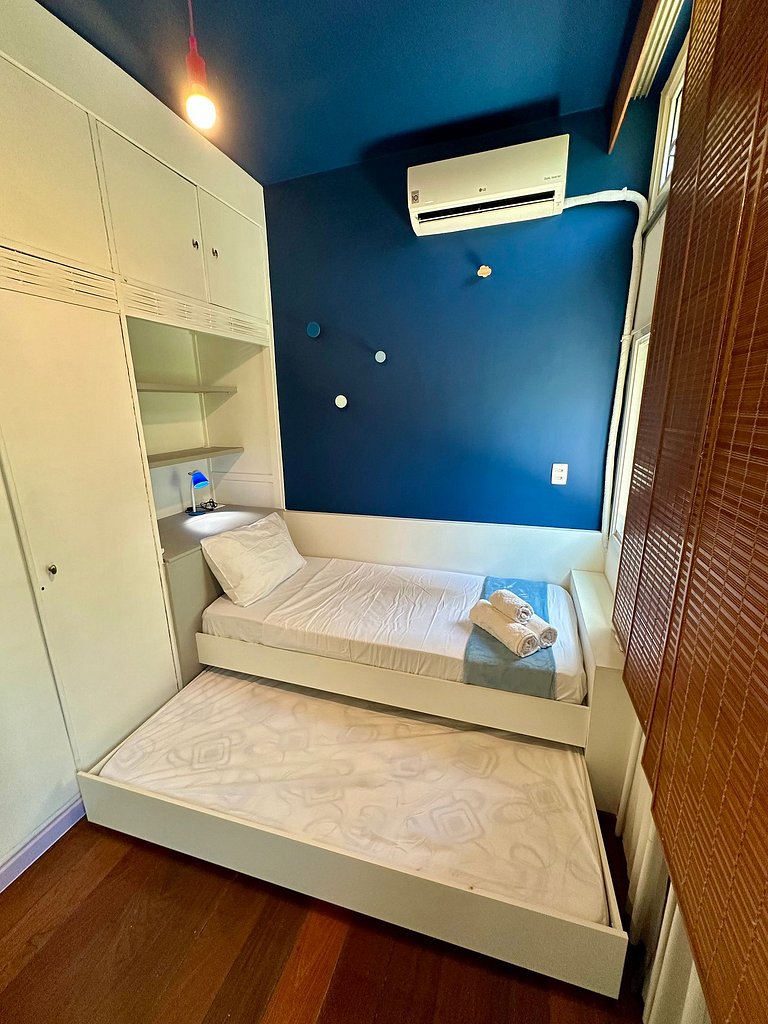 Rio Habitat Copacabana 2BR 5m Beach 1m Metro