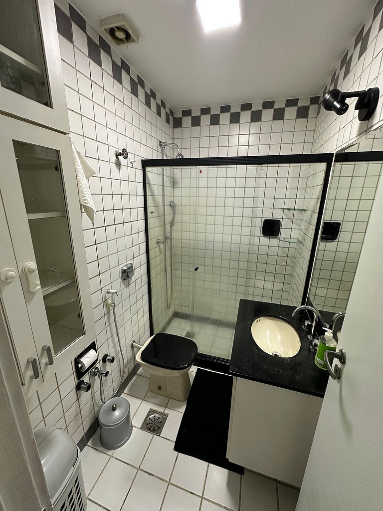 Rio Habitat Copacabana 2BR 5m Beach 1m Metro