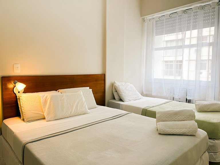 Rio Habitat Almirante 702 1min to Copacabana Beach