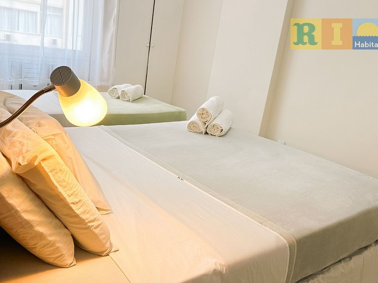 Apartment Almirante 702 - 1 Minute from Copacabana Beach