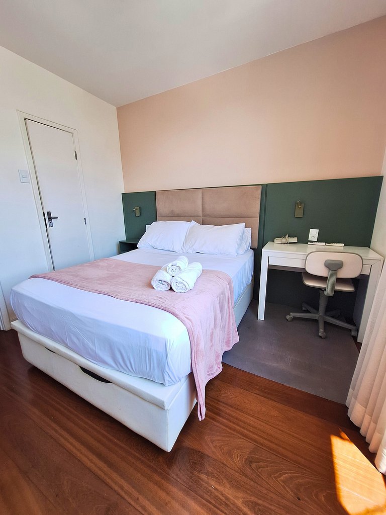 Rio Habitat Leblon 3-Bedroom Apt Christ View