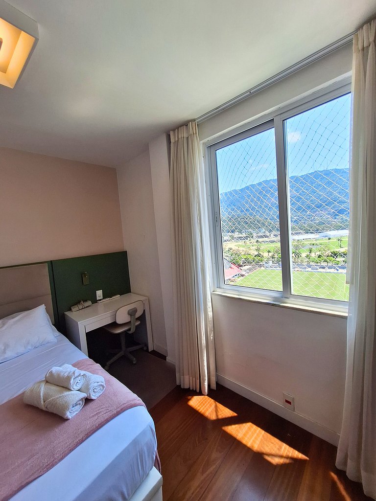 Rio Habitat Leblon 3-Bedroom Apt Christ View