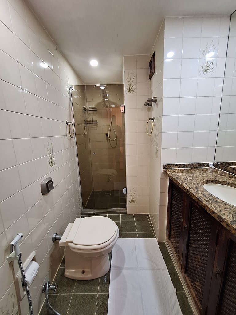 Rio Habitat Leblon 3-Bedroom Apt Christ View