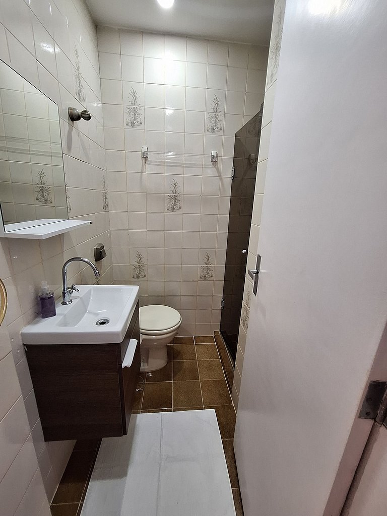 Rio Habitat Leblon 3-Bedroom Apt Christ View