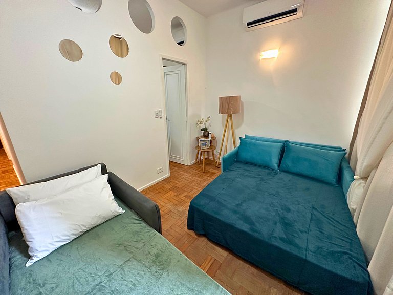 Convenience near the sea - Enjoy Copacabana with comfort and