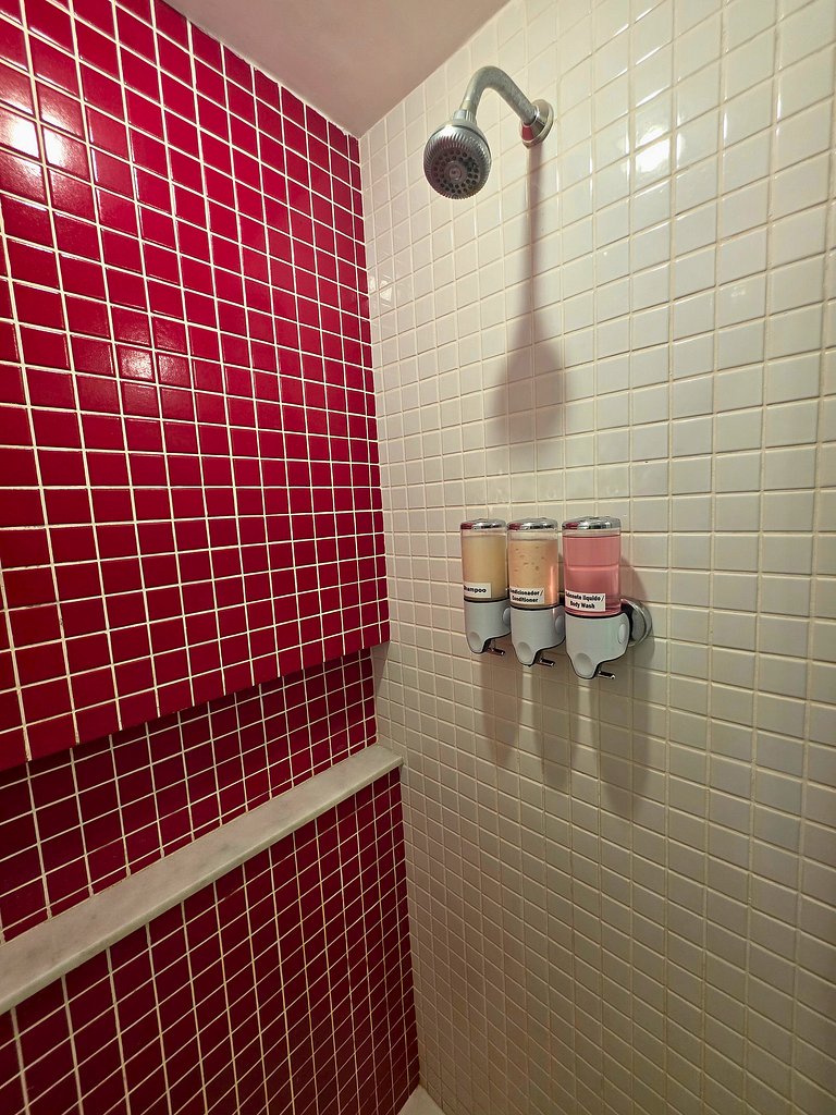 Rio Habitat: Flat with BBQ & Pool