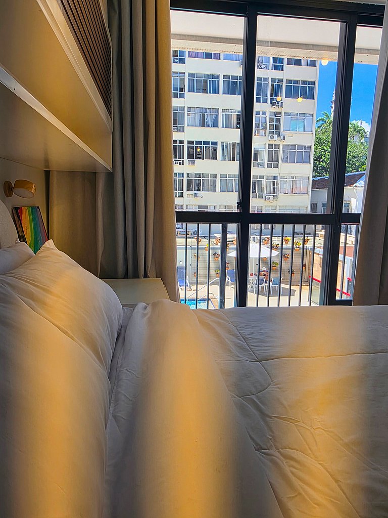 Rio Habitat: Flat with BBQ & Pool