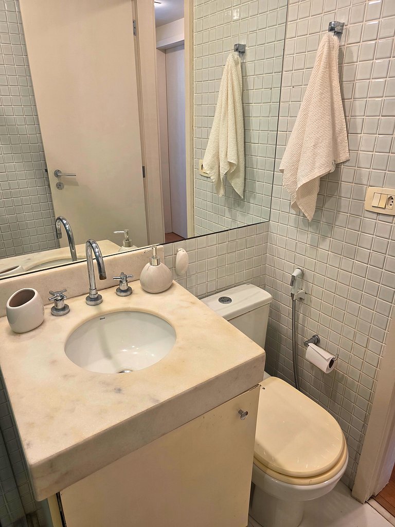 Rio Habitat: Flat with BBQ & Pool