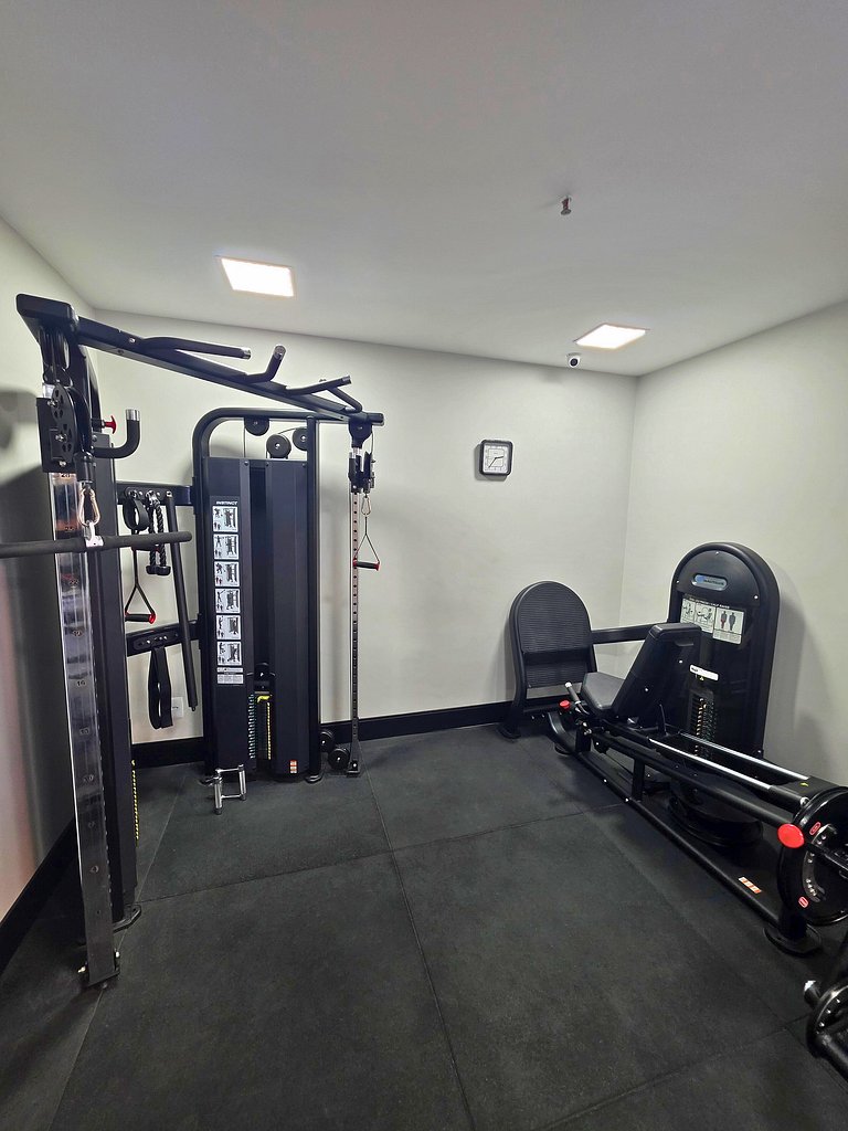 Rio Habitat: Flat with BBQ & Pool