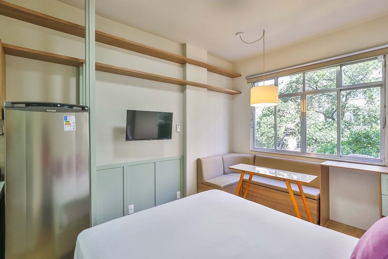 Studio design em Copacabana a 6 minutos da praia