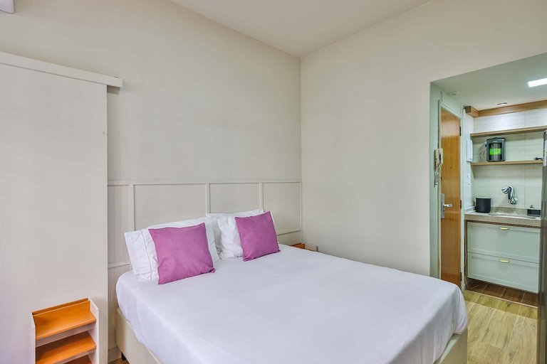 Flat com ar-condicionado a 5 minutos da praia