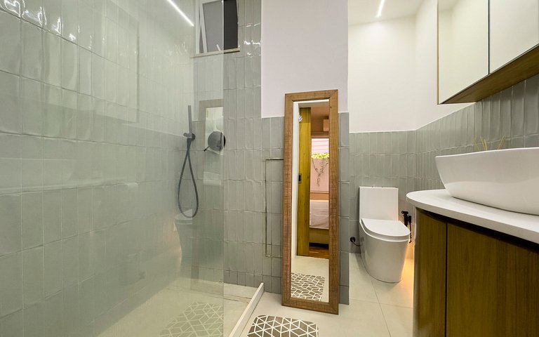 Modern garden with private backyard in Laranjeiras