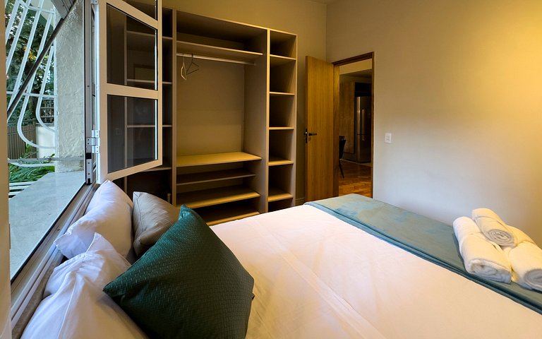 Garden moderno c/ quintal privativo em Laranjeiras