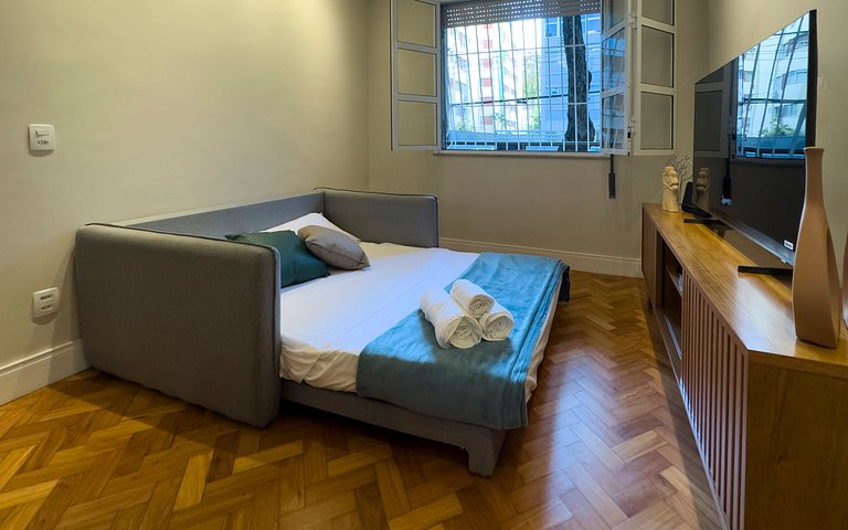 Jardín moderno con patio privado en Laranjeiras