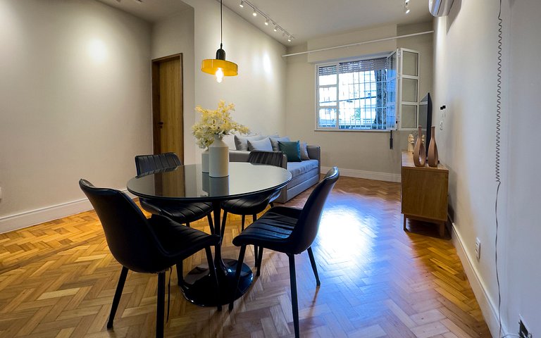 Modern garden with private backyard in Laranjeiras