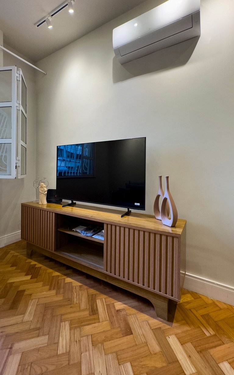 Jardín moderno con patio privado en Laranjeiras