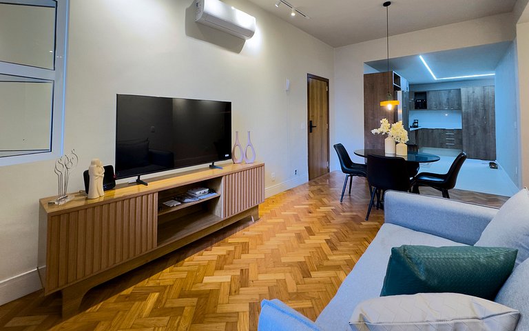 Jardín moderno con patio privado en Laranjeiras