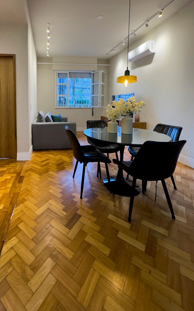 Jardín moderno con patio privado en Laranjeiras