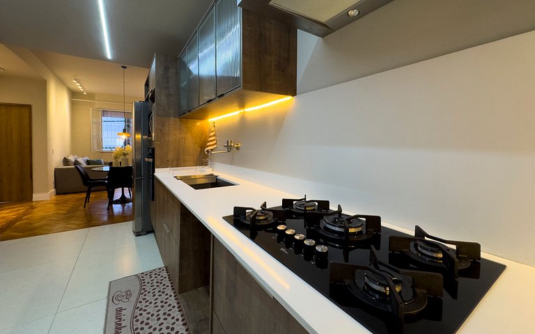 Modern garden with private backyard in Laranjeiras