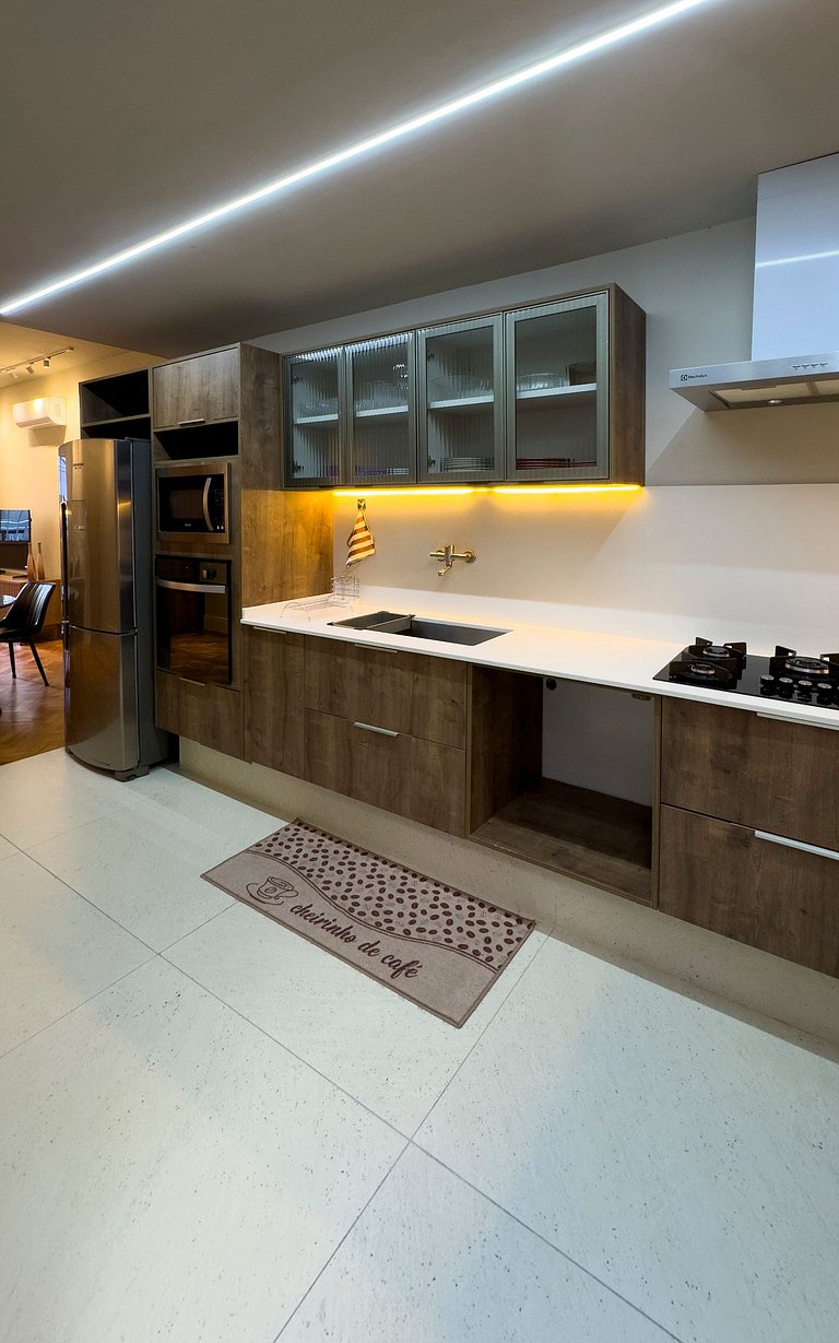 Modern garden with private backyard in Laranjeiras