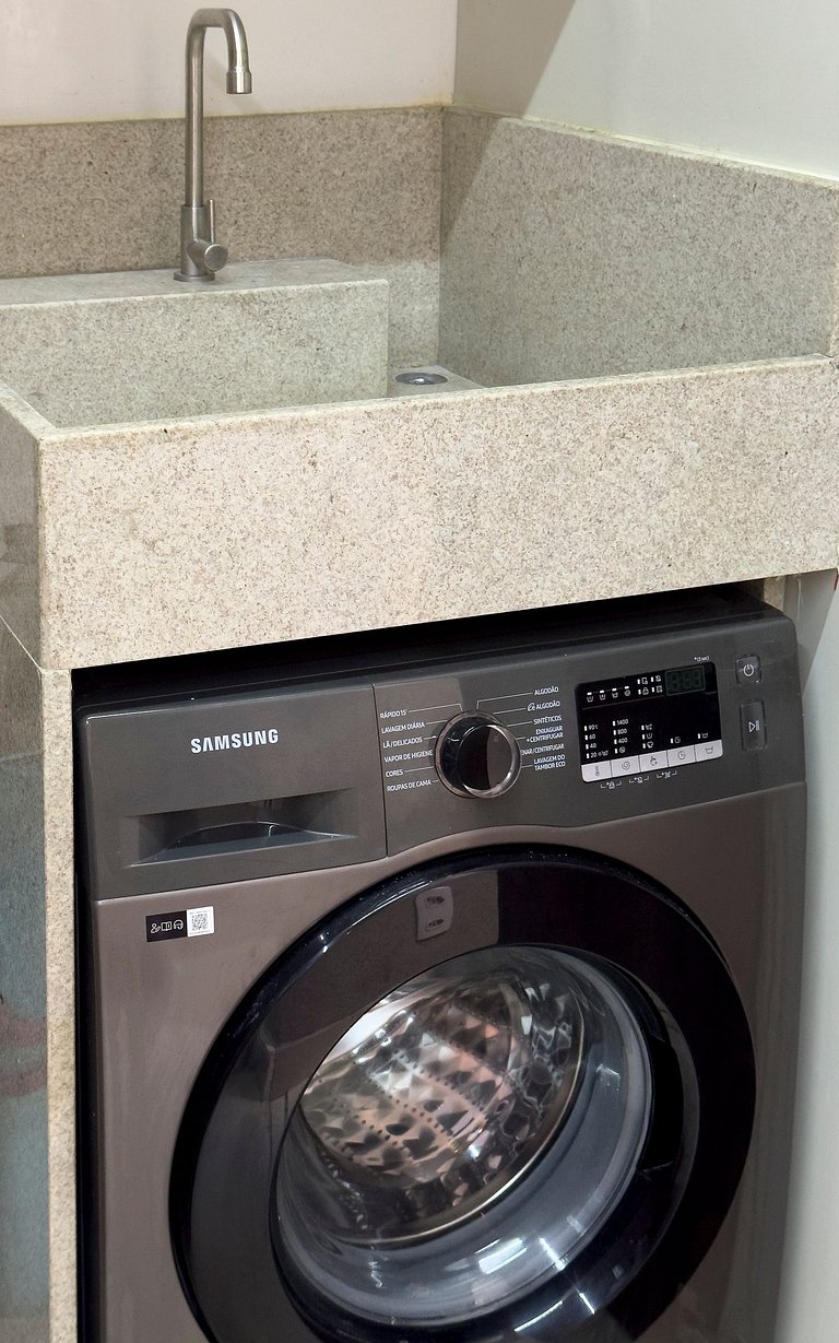 Garden moderno c/ quintal privativo em Laranjeiras