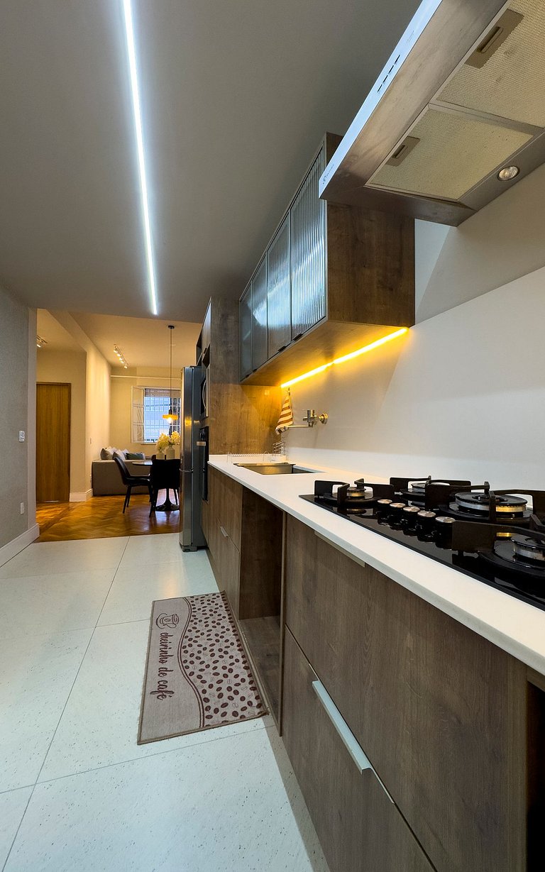 Modern garden with private backyard in Laranjeiras