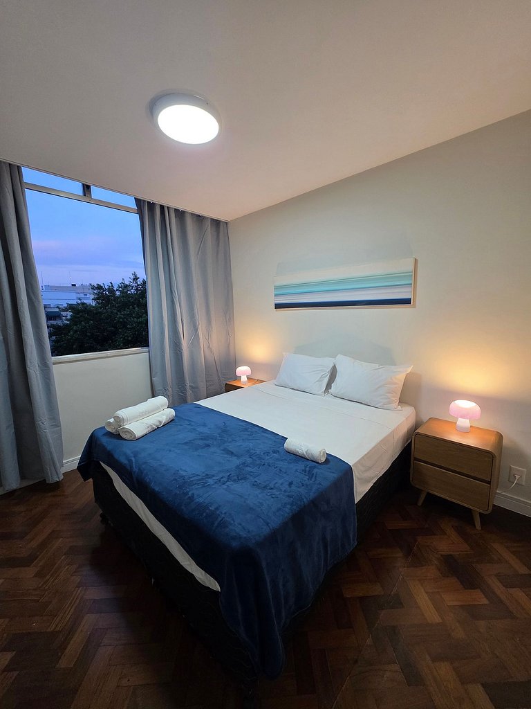 2 bedrooms just 1 minute from Copacabana Beach