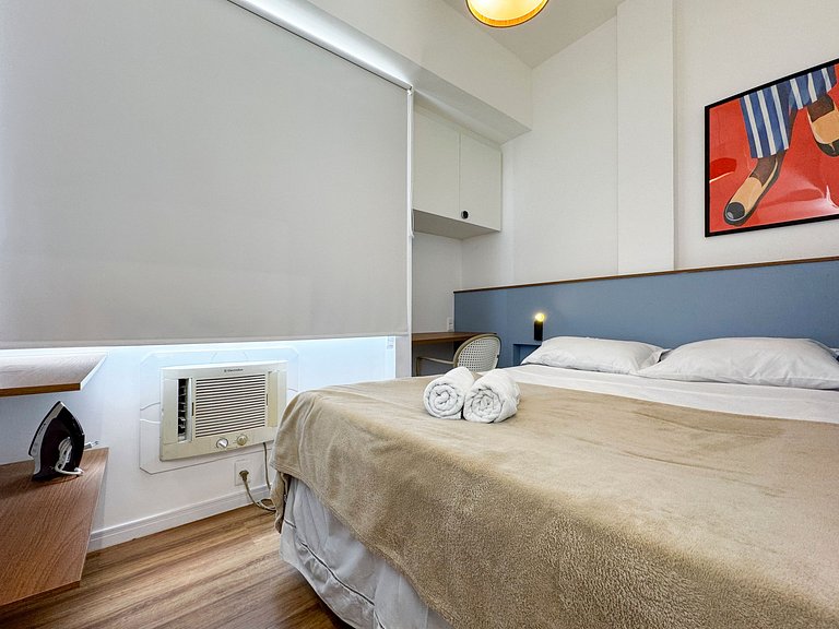 4 bedrooms Modern design with side sea view