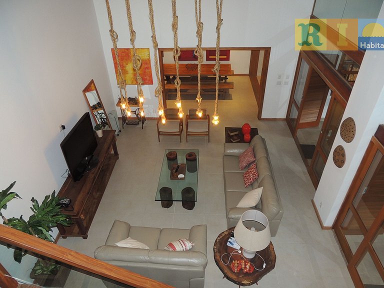 Casa com 7 suites em Correas - Petropolis